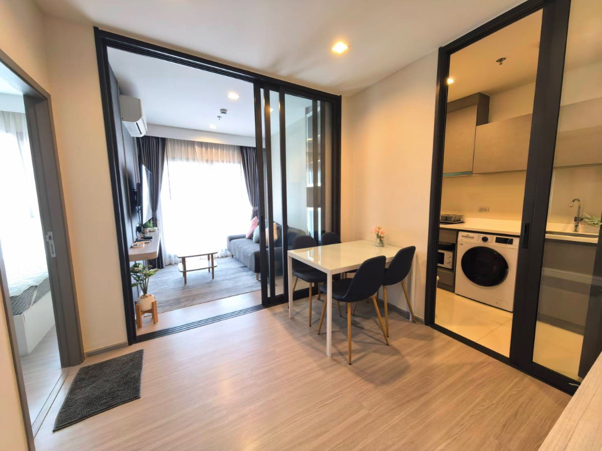 picture Built-in with unblock view, MRT by walk - Life Asoke Hype - 4/9