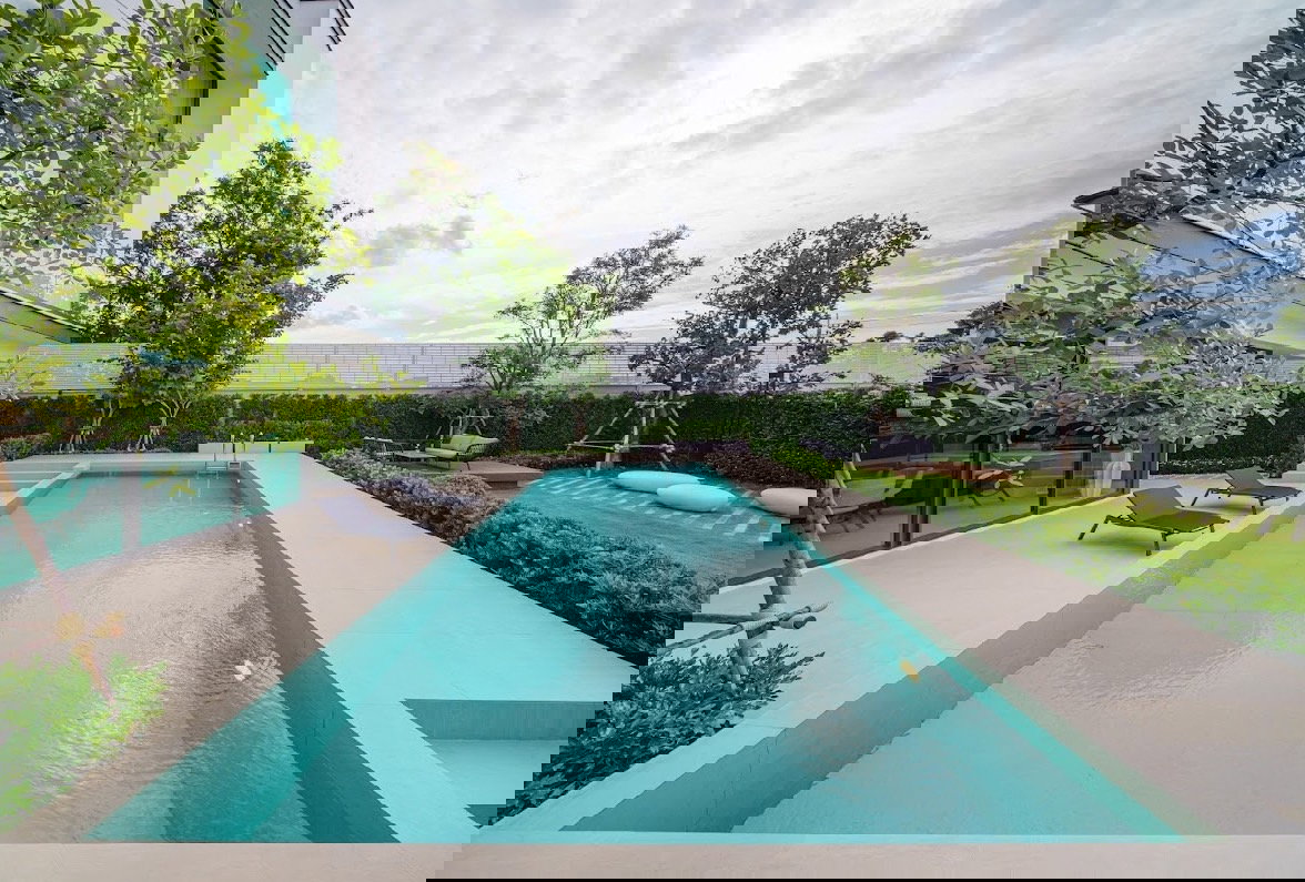 รูป 🌇 💦🏊‍♂️ Luxury Pool Villa💦 ย่านราชพฤกษ์ – ปิ่นเกล้า ทำเลศักยภาพ ใกล้ 🚇 รถไฟฟ้า 🛍️  - รูปที่ 3/13