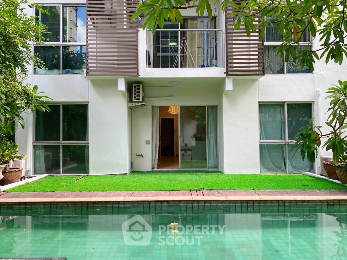 picture 2-BR Condo at A Space Asoke-Ratchada near MRT Phra Ram 9 (ID 2749457) - 6/15