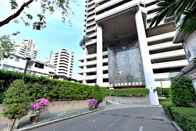 Condos for sale : 💎 Condo for Sale - Richmond Palace Sukhumvit 43 near BTS Phrom Phong, Spacious Functional Unit