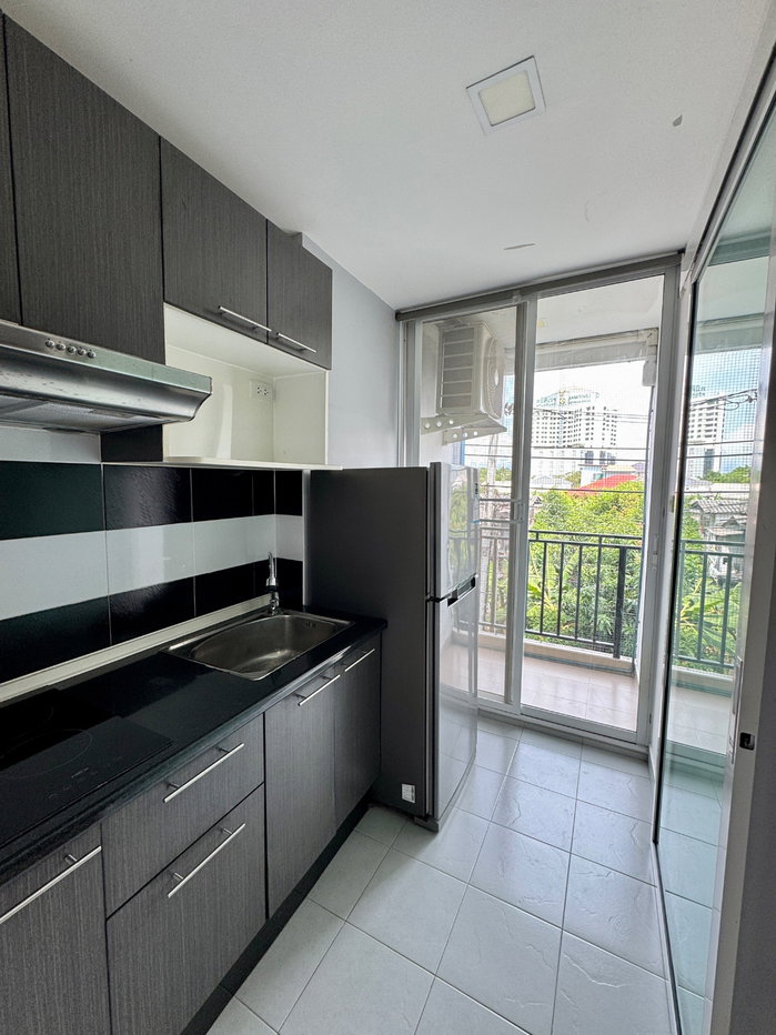 รูป 🔥🔥ให้เช่าคอนโด The One Plus@Srinakarin หัวหมาก ซอย 3 เฟอร์ครบ แต่งสวยพร้อมอยู่ โทร 064-294-2224 - รูปที่ 10/11