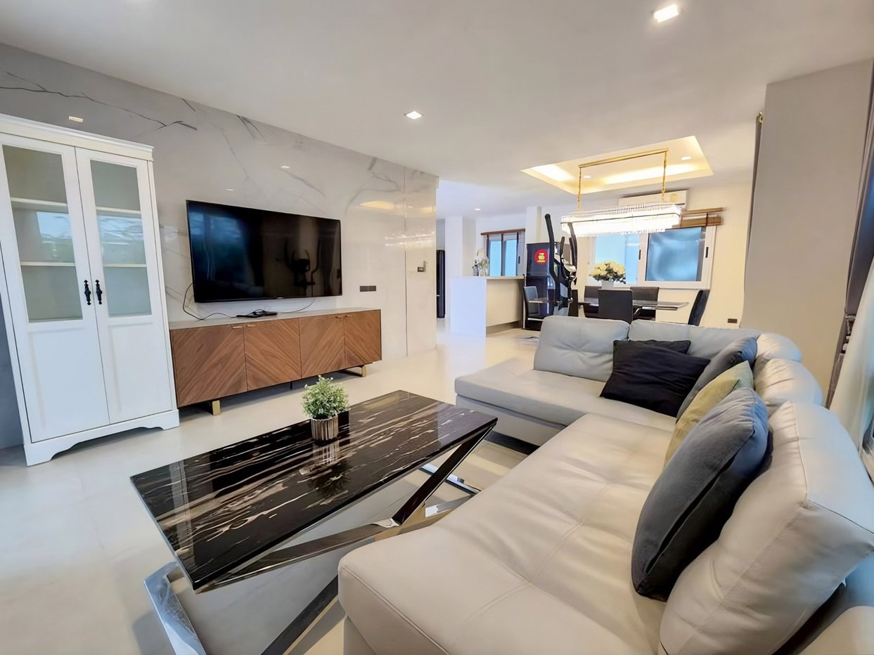 รูป 3 Bedroom House for Sale East Pattaya - รูปที่ 1/15