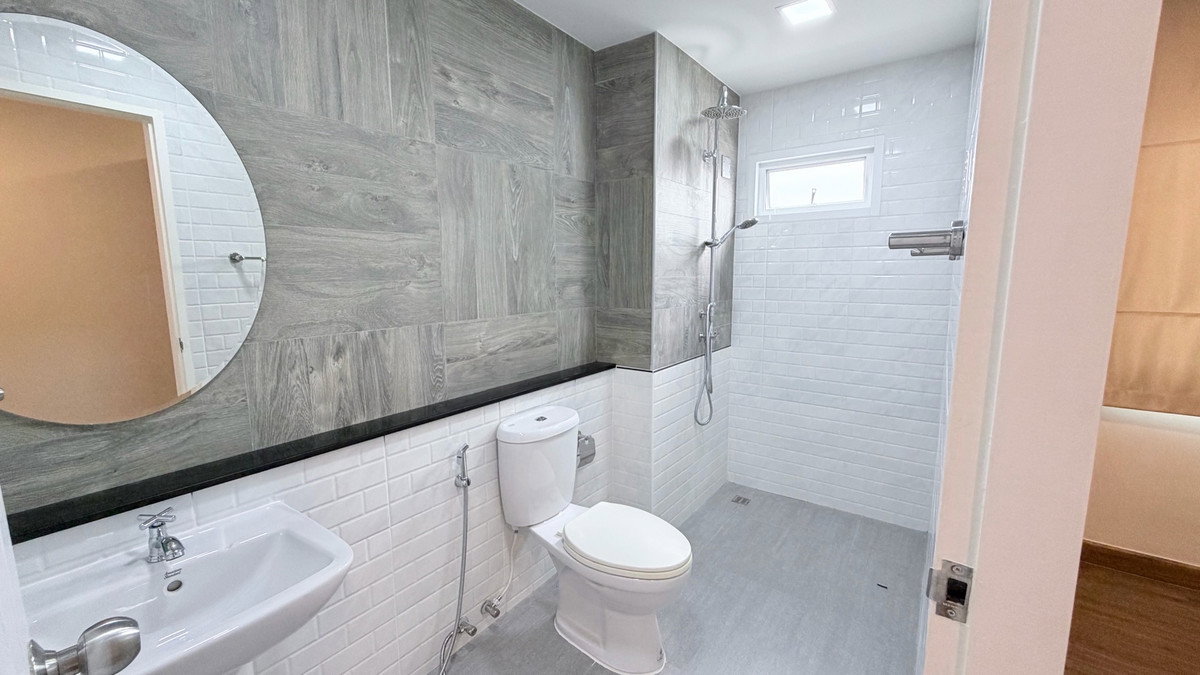 รูป WS6976 🔥 ให้เช่าบ้านแฝด 3 ชั้น อ่อนนุช–ศรีนครินทร์ พร้อมอยู่ พื้นที่ใหญ่! 🔥 ใกล้ MRT ศรีนครินทร์ 38 เพียง 45,000 บาท/เดือน - รูปที่ 17/22