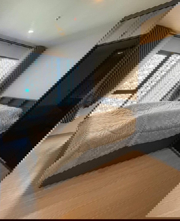 รูป P-125542 วิวเมือง! Life Asoke Hype สตูดิโอ 18,000 บาท ใกล้ MRT พระราม 9 | Line Id: @easycondoplus | 099-229-6397 - รูปที่ 1/7