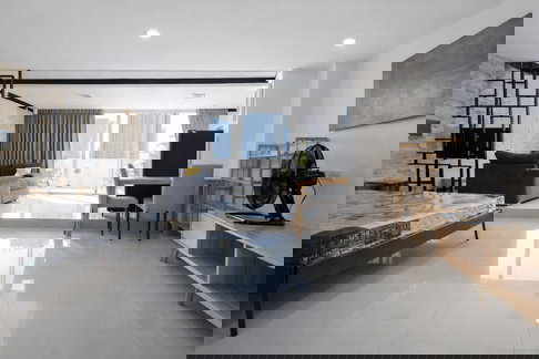 Big 1BR Condo 77 SQM Near BTS Asoke CBD High Floor Investment Deal - U6114834