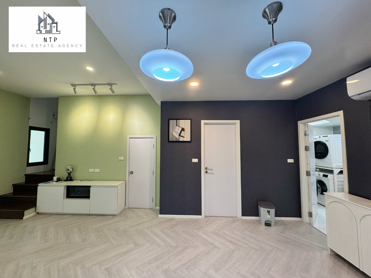 รูป ให้เช่า 🚨 Townhome 3 ชั้น ทำเลดี รถไม่ติด หน้าหมู่บ้านมี Community Mall เดินไปได้เลย ใกล้ Mega Bangna ไม่ถึง 10 นาที บ้านติดถนนสุขาภิบาล2 ใกล้เจโม - รูปที่ 6/45