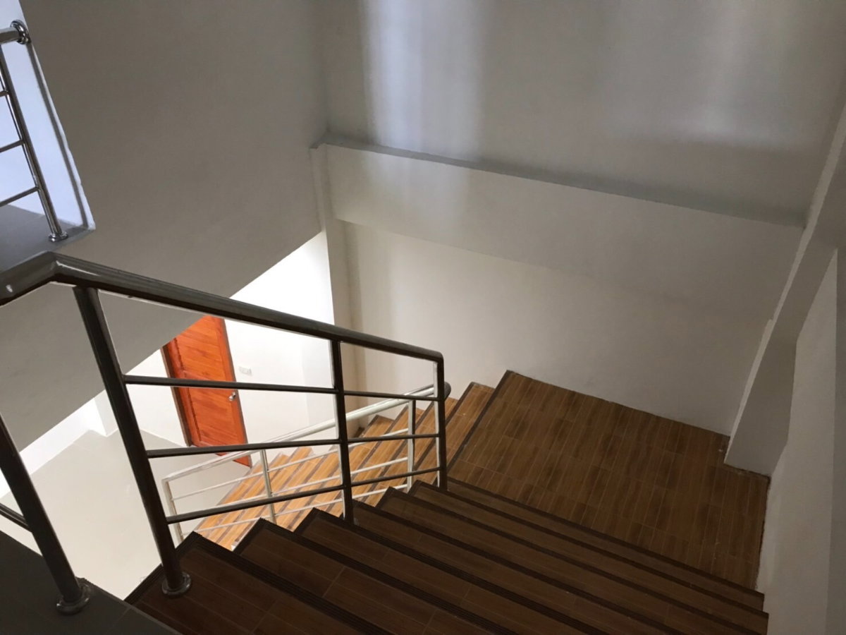 รูป ให้เช่า ขาย โกดัง โรงงานขนาด 750 ตร.ม. พร้อมออฟฟิศ 2 ชั้น ไฟฟ้า 100 A 3 เฟส  ซอยอยู่เจริญ 3 ตำบลนาดี เมืองสมุทรสาคร - รูปที่ 9/13