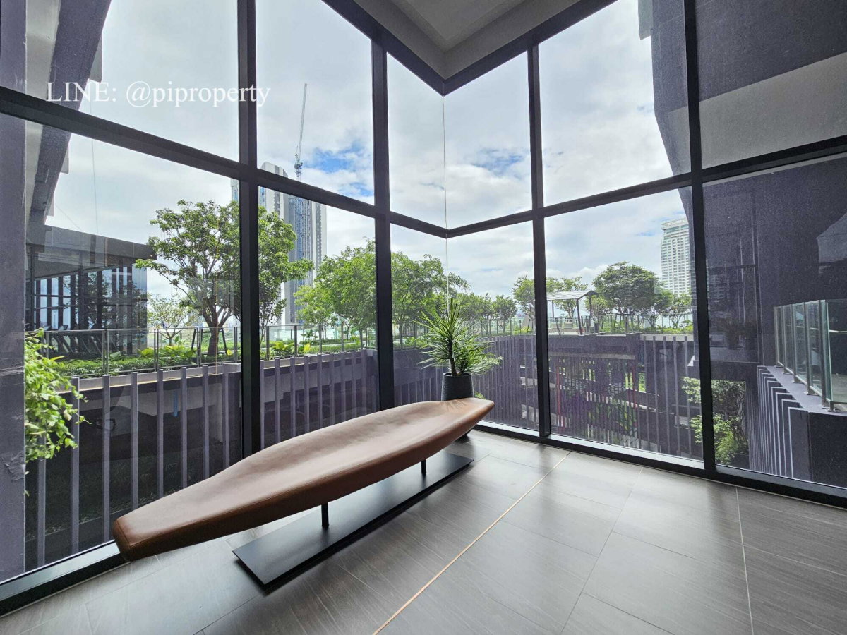 รูป ห้องพักพร้อมเฟอร์นิเจอร์ครบครันให้เช่า ในย่านสุขุมวิท - พระราม 4 พร้อมเข้าอยู่ได้ทันที - รูปที่ 25/34