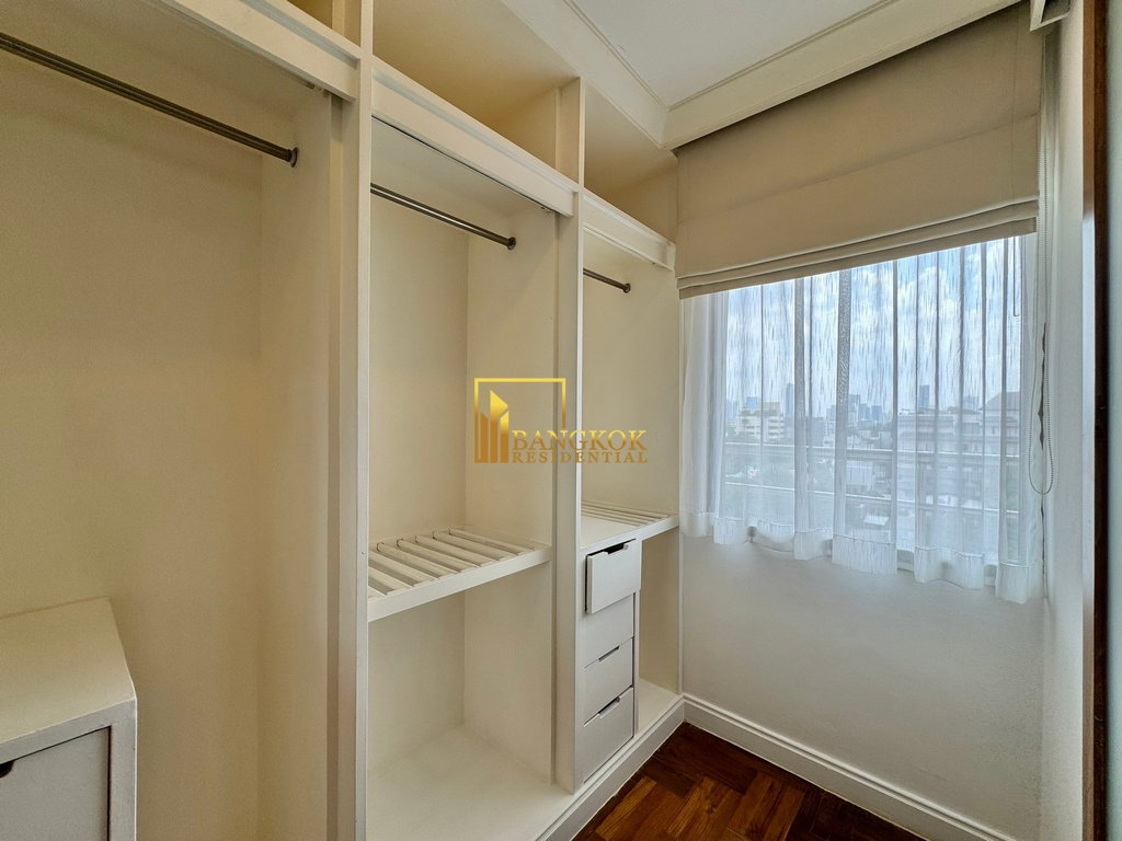 รูป Expansive 3 Bedroom Duplex Apartment in Phrom Phong Area - BR0119AP - รูปที่ 32/50