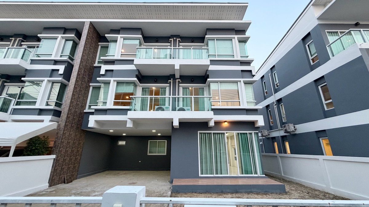 รูป WS6976 🔥 ให้เช่าบ้านแฝด 3 ชั้น อ่อนนุช–ศรีนครินทร์ พร้อมอยู่ พื้นที่ใหญ่! 🔥 ใกล้ MRT ศรีนครินทร์ 38 เพียง 45,000 บาท/เดือน - รูปที่ 1/22