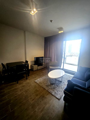 Condos for rent : FOR RENT condo , The Lofts Ekkamai , high floor , BTS-Ekkamai , Phra Khanong Nuea , Watthana , Bangkok , CX-00536 ✅ Live chat with us ADD LINE @connexproperty ✅