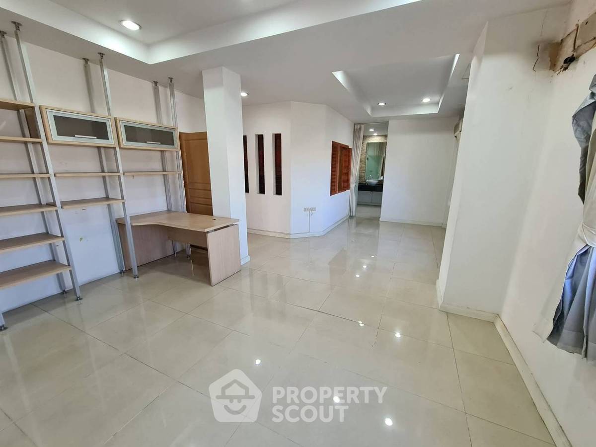 picture 7-BR House in Chan Kasem (ID 2773261) - 10/13