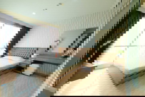 📢 [FOR RENT] ✨ HIGH FLOOR & RARE VIEW! ✨ Rhythm Sathorn, 67 sq.m. Spacious 2 Bedroom Unit on 43rd Floor, Stunning Panoramic Views