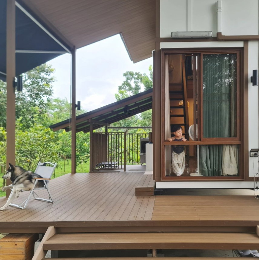 รูป ขายบ้านสำเร็จรูป บ้านโมดูลาร์ สไตล์ loft 1 ห้องนอน 1ห้องน้ำ ระเบียง และมีบ้านสำหรับสัตว์เลี้ยง รับสร้างทั่วประเทศ - รูปที่ 5/15
