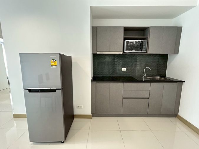2-bed condo for rent, 59 sqm, Thana Astoria