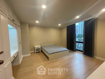 3-BR Condo at Somkid Gardens Condominium near BTS Chit Lom (ID 2542079)