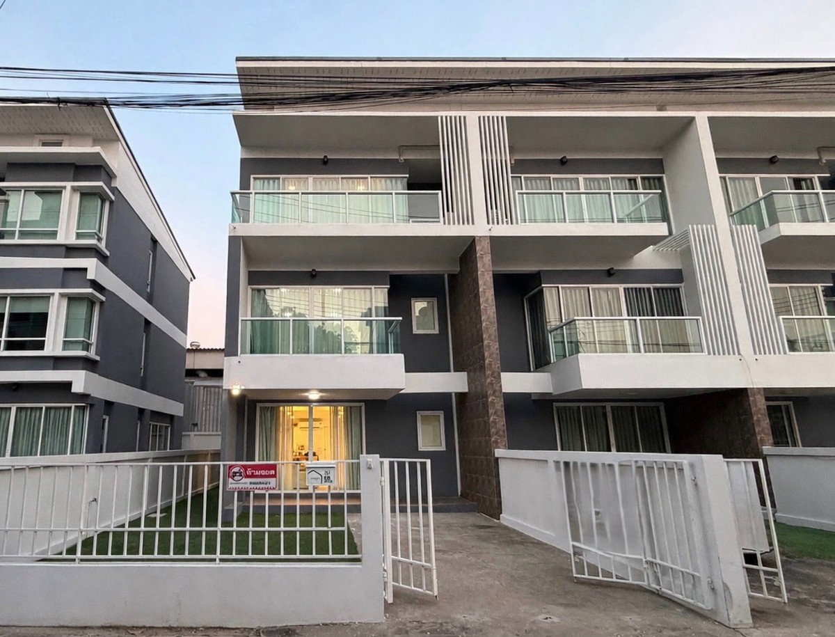 รูป WS6977 🔥 ให้เช่าทาวน์โฮม 3 ชั้น อ่อนนุช–ศรีนครินทร์ ใกล้ MRT ศรีนครินทร์ 38 เพียง 1.2 กม. ราคาเช่า 36,000 บาท/เดือน - รูปที่ 1/22