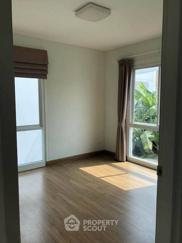 รูป บ้าน 3-ห้องนอน ที่ โฮมเพลส เดอะ พาร์ค วงแหวน – พระราม 9 ใกล้ ท่าอากาศยานสุวรรณภูมิ (ID 2756868) - รูปที่ 7/8