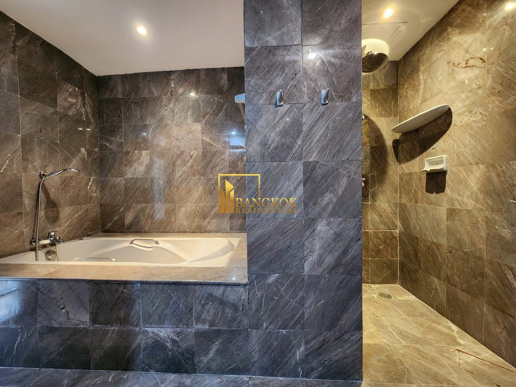 รูป Large 3 Bedroom Phrom Phong Apartment With Private Terrace - BR0961AP - รูปที่ 28/44