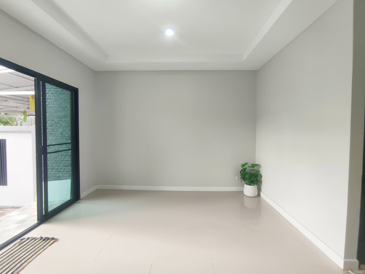 รูป บ้านใหม่พร้อมอยู่ รังสิต คลอง 1 ครัว Built-in สวย ไม่ต้องทำเพิ่ม เข้าอยู่ได้เลย ทำเลดี ใกล้ฟิวเจอร์พาร์ค รังสิต เดินทางสะดวก 2.xx ลบ. - รูปที่ 4/30