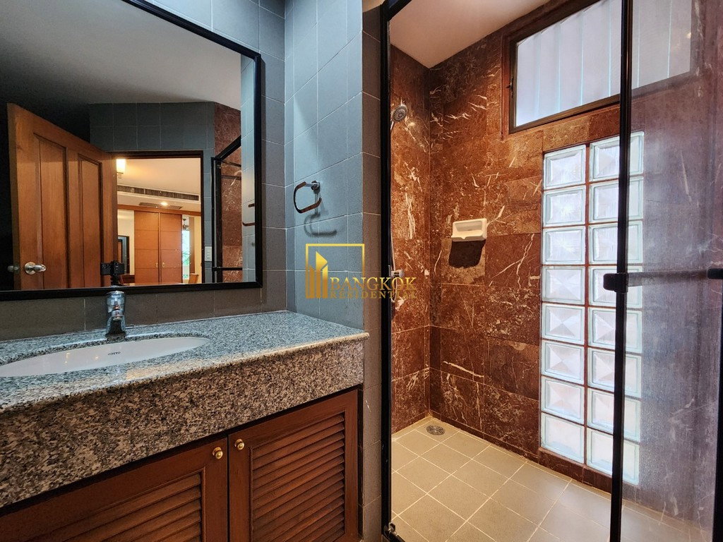 รูป Large 3 Bedroom Phrom Phong Apartment With Private Terrace - BR0961AP - รูปที่ 21/44