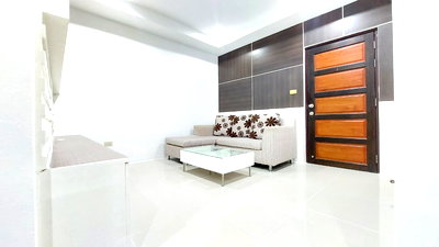 ขายคอนโด : เดอะรูม 2 ใกล้ม.บูรพา บางแสนชลบุรี ราคาต่ำล้าน