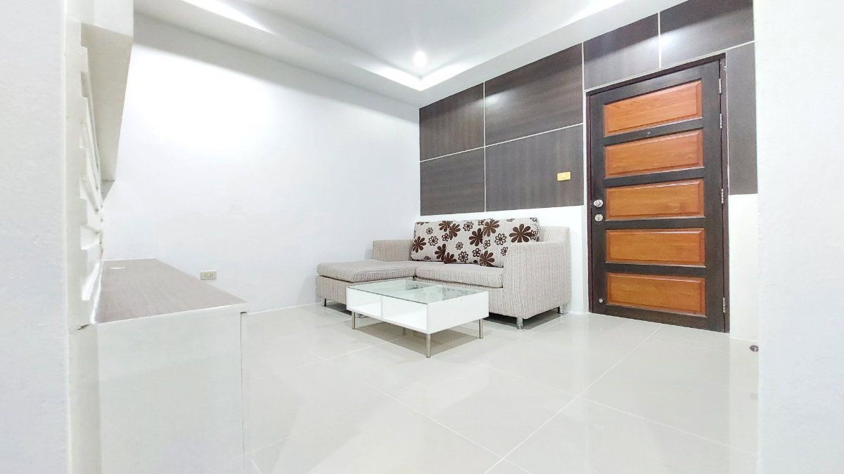 picture The Room 2  Condo Bang Saen Chonburi - 1/11