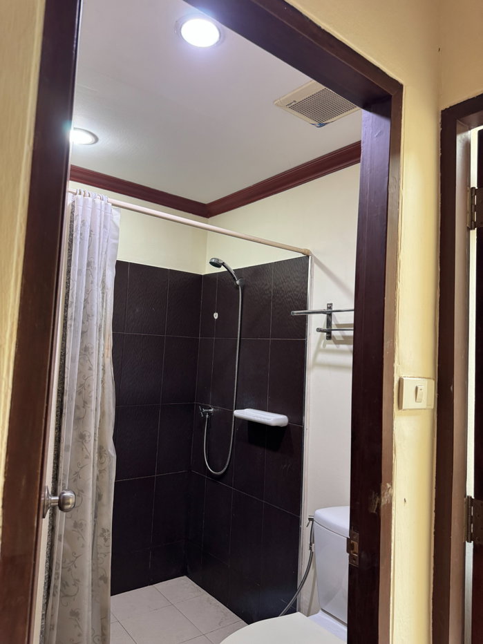 picture Townhouse for Sale Near BTS Phahon Yothin 59 - 12/16
