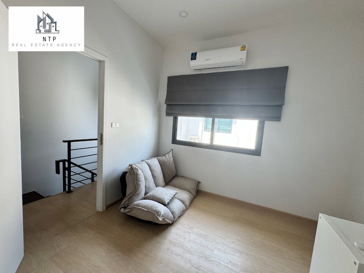 รูป ให้เช่า 🚨 Townhome 3 ชั้น ทำเลดี รถไม่ติด หน้าหมู่บ้านมี Community Mall เดินไปได้เลย ใกล้ Mega Bangna ไม่ถึง 10 นาที บ้านติดถนนสุขาภิบาล2 ใกล้เจโม - รูปที่ 27/45