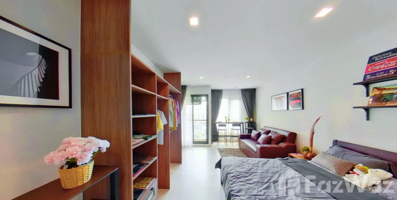 picture Life One Wireless, Studio type. 6147871 - 2/16