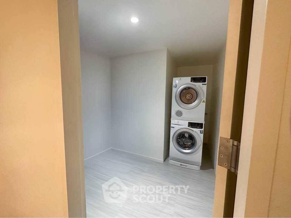 รูป คอนโด 2-ห้องนอน ที่ ดี.เอส. ทาวเวอร์ 2 สุขุมวิท 39 คอนโดมิเนียม ใกล้ MRT สุขุมวิท (ID 2773486) - รูปที่ 6/9