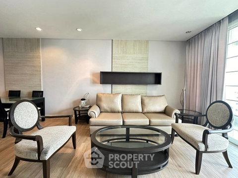 3-BR Condo at The Royal Saladaeng Condominium near MRT Si Lom (ID 2776023)