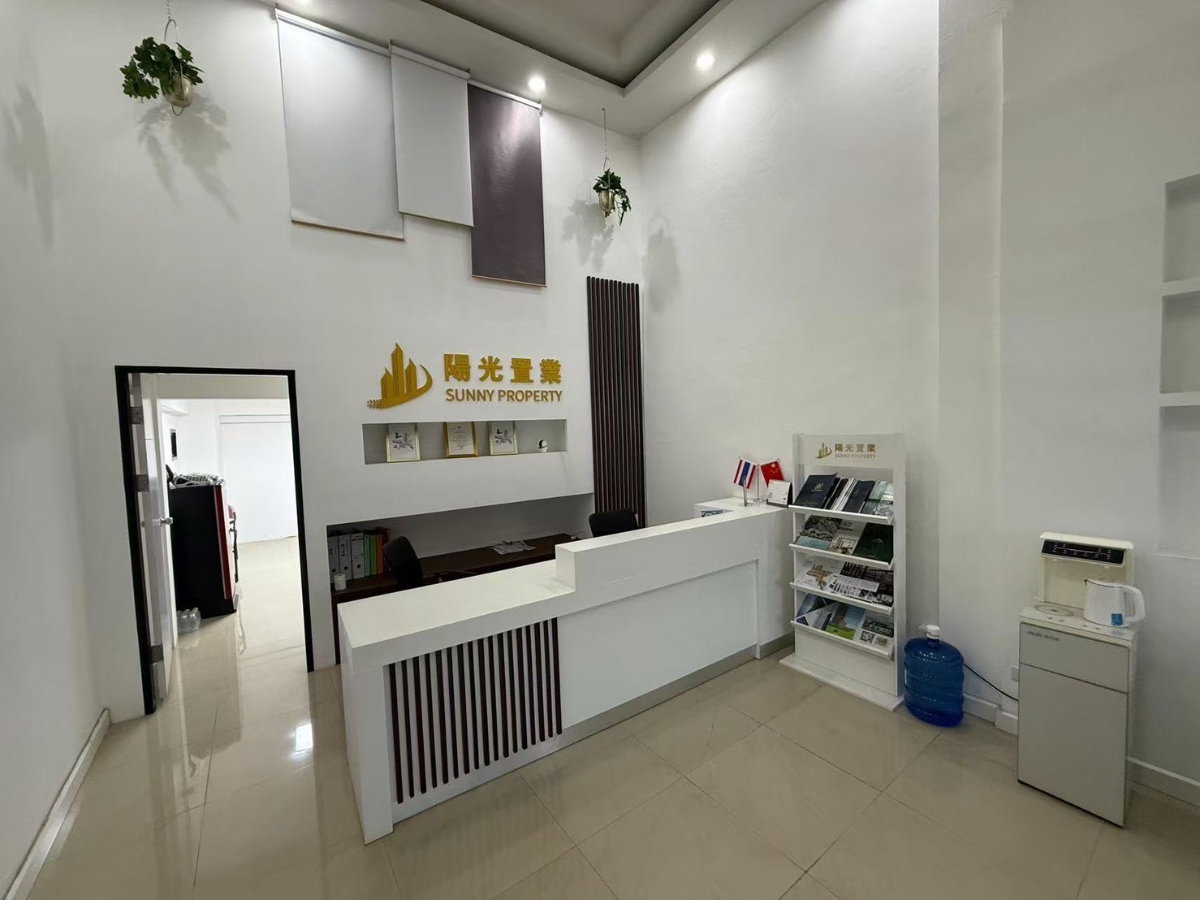 รูป ให้เช่าอาคารพาณิชย์ 4 ชั้น(3ชั้น+1ชั้นลอย) 1 คูหา ติดถนนมหิดล ป่าแดด ใกล้สนามบิน เซนทรัลแอร์พอร์ต-RW007835 - รูปที่ 10/13