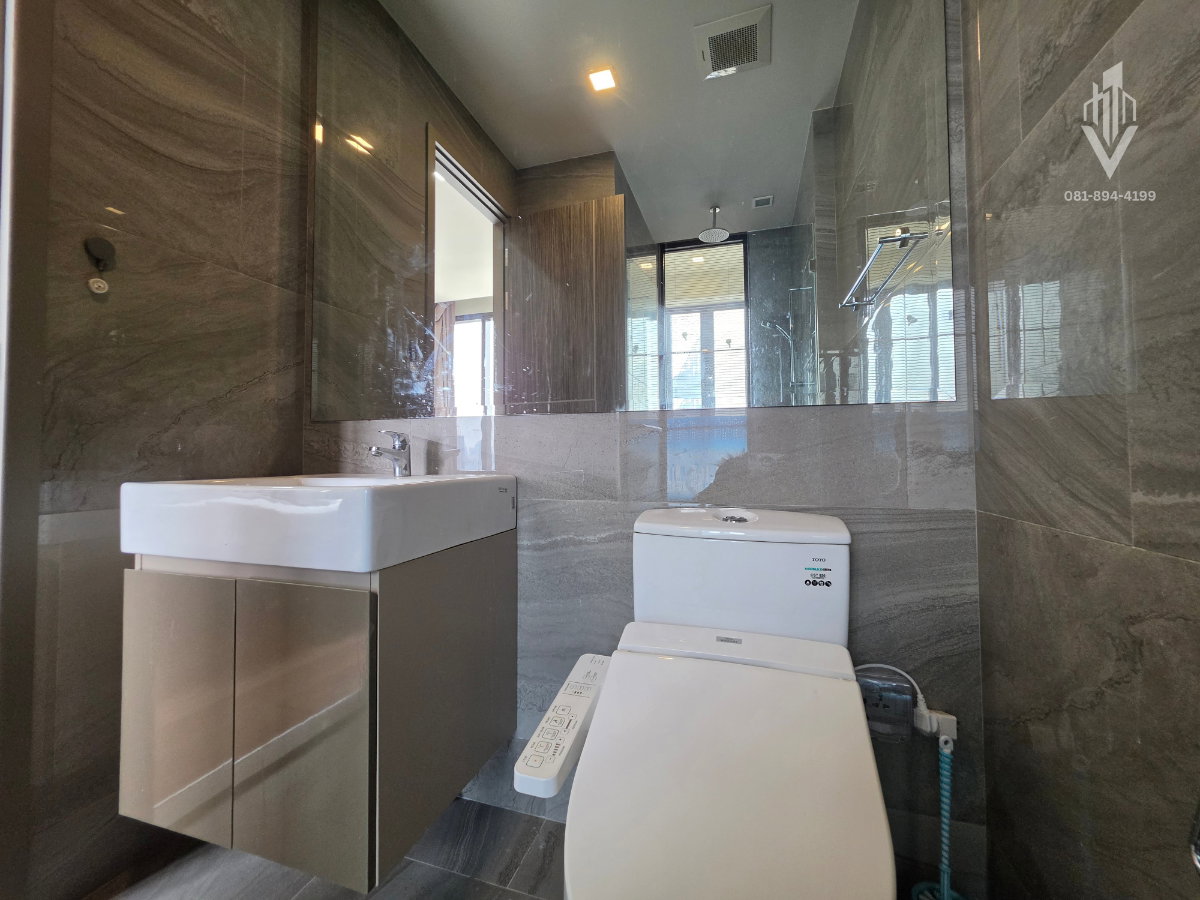 รูป ใช้ชีวิตระดับ Rare Item... 0 เมตรจาก BTS อนุสาวรีย์ชัยฯ! 🏙️✨ - รูปที่ 12/15