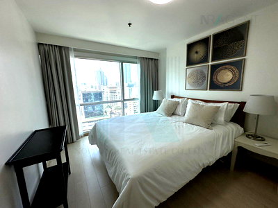 คอนโดให้เช่า : 🔺 ให้เช่าคอนโด สีลม สวีท คอนโดมิเนียม อาคาร 1 ชั้น 18 4 ห้องนอน ขนาด 113.00 ตรม ใกล้ Makro สาทร