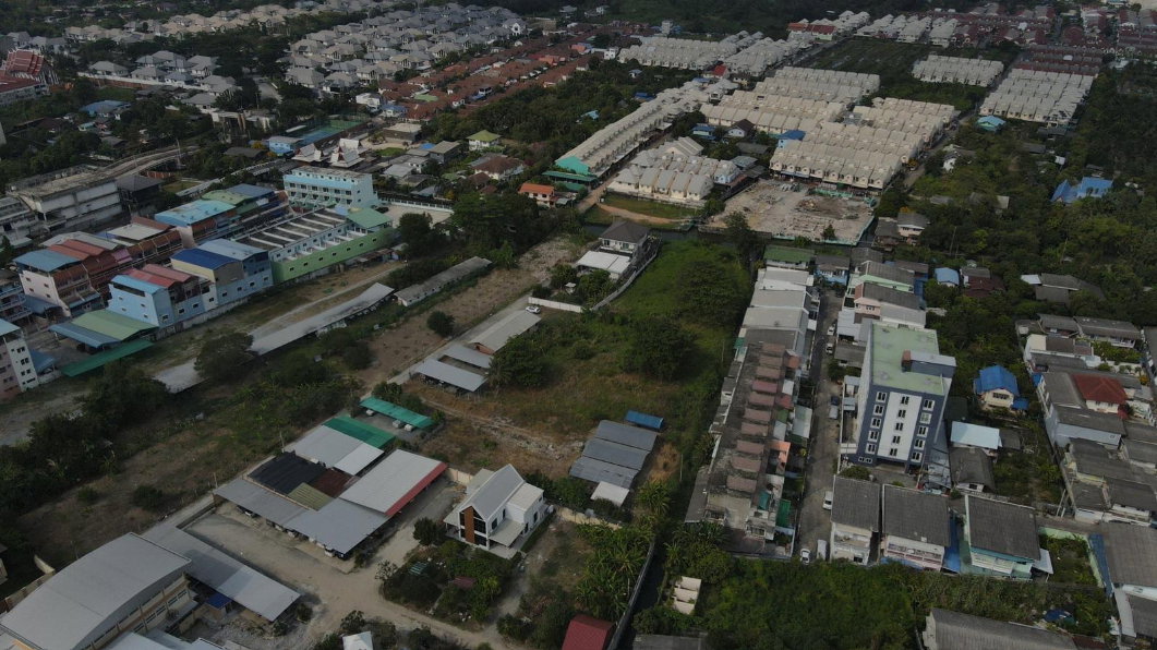 picture A Premium Land Opportunity for Elevated Living - 4/11