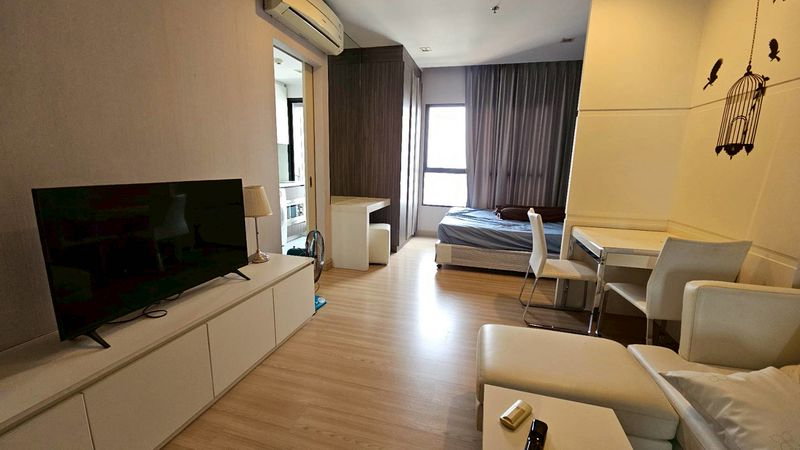 picture ðïļUrbano Absolute Sathorn Taksin for rent, BTS Krungthonburi - 3/9
