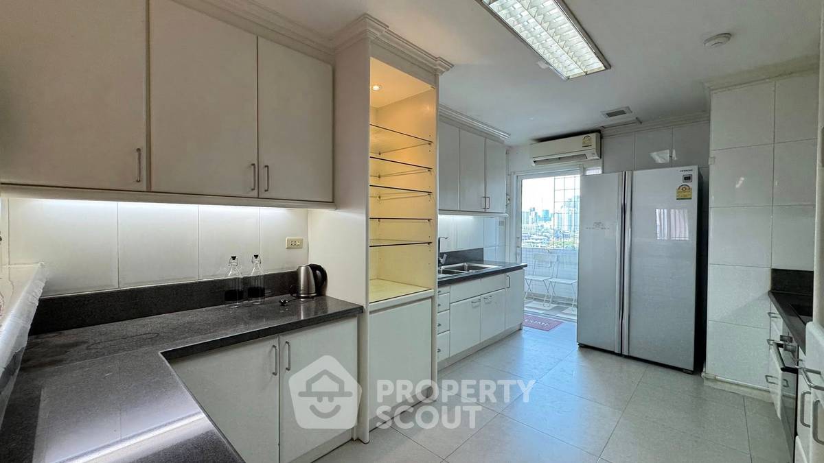 รูป คอนโด 3-ห้องนอน ที่ ริชมอนด์ พาเลส คอนโดมิเนียม ใกล้ BTS พร้อมพงษ์ (ID 2775705) - รูปที่ 8/20