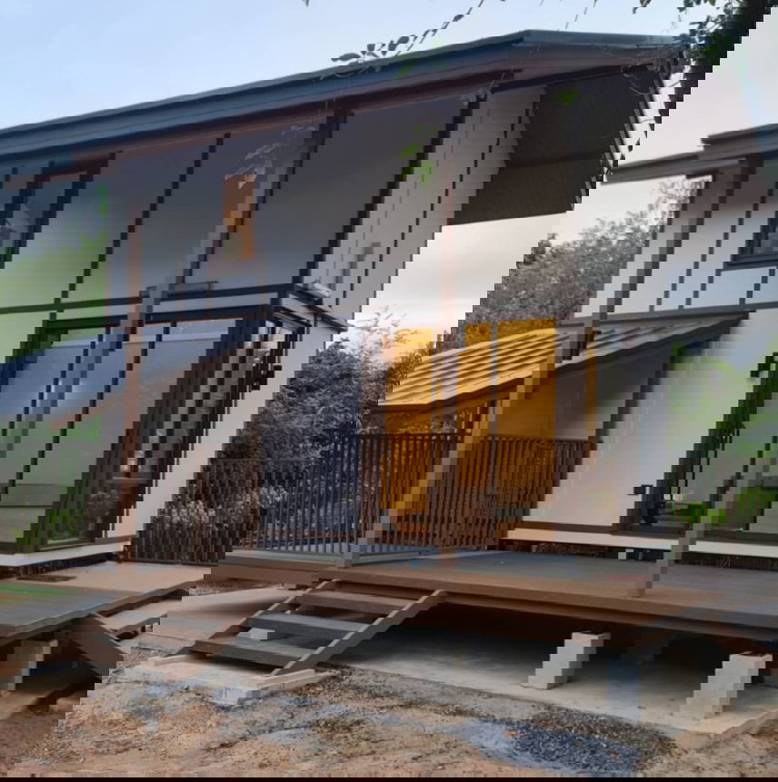 รูป ขายบ้านสำเร็จรูป บ้านโมดูลาร์ สไตล์ loft 1 ห้องนอน 1ห้องน้ำ ระเบียง และมีบ้านสำหรับสัตว์เลี้ยง รับสร้างทั่วประเทศ - รูปที่ 3/15