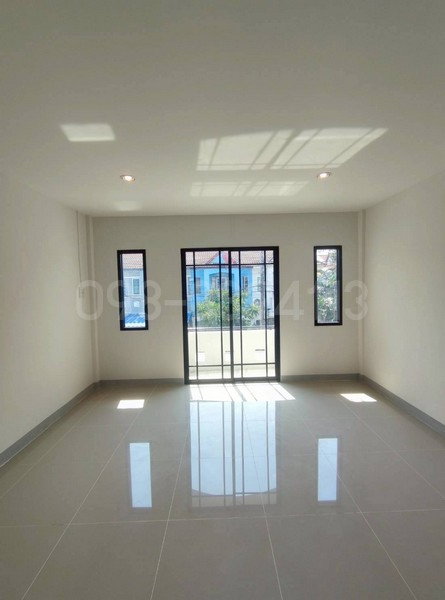 รูป ขายทาวน์เฮ้าส์ 2 ชั้น หมู่บ้านเคซี รามอินทรา3 เนื้อที่ 16 ตรว 2นอน 2น้ำ ต่อเติมบางส่วน พร้อมของแถมมากมาย - รูปที่ 4/8