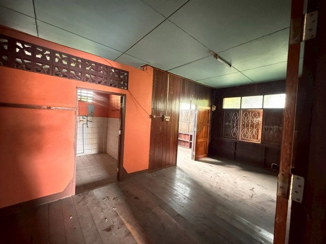 picture FOR SALE  HOUSE PROPERTY  1143000 BAHT. - 3/8