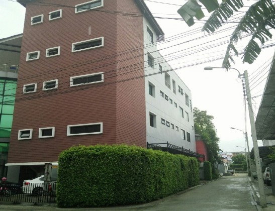 รูป ให้เช่าอาคารสำนักงาน 4 ชั้น พร้อมที่พักชั้นบน / ทำเลซอยคู้บอน / ริมถนนคู้บอน / จอดรถ 12 คัน / แอร์ 23 เครื่อง / เหมาะหลากหลายธุรกิจ - รูปที่ 14/23