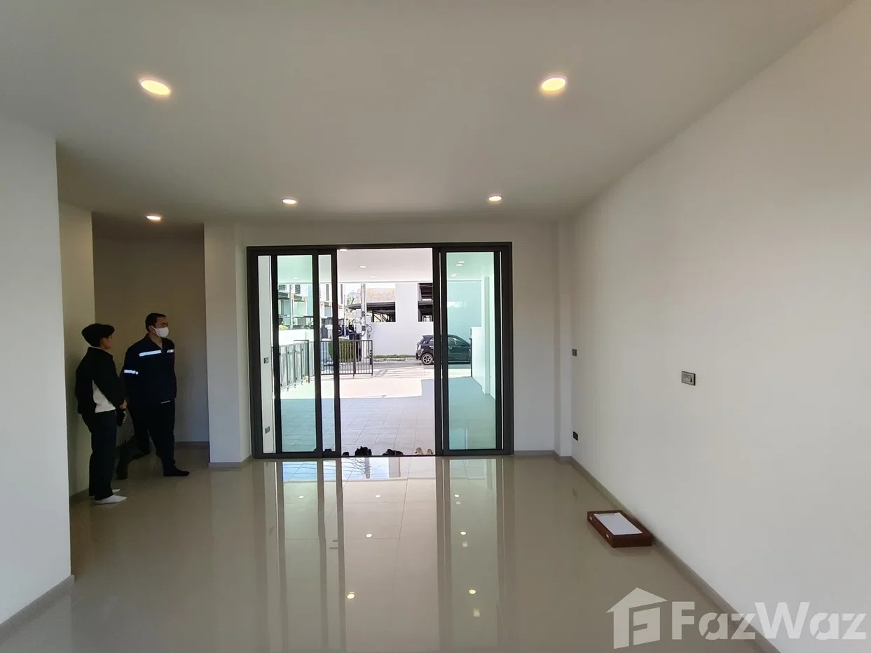 รูป [ขาย] SHO PHATTHANAKARN 32 ทาวน์โฮม ขนาด 4.5 ชั้น (Unit no: 68) 6131023 - รูปที่ 68/94