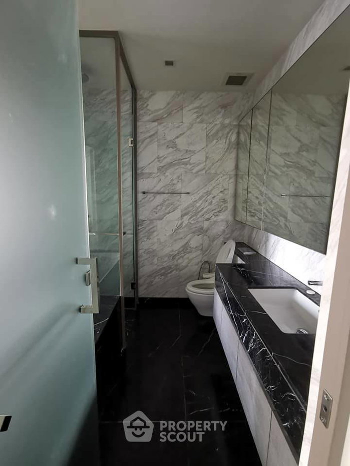 รูป คอนโด 1-ห้องนอน ที่ ศาลาแดง วัน ใกล้ MRT สีลม (ID 810383) - รูปที่ 10/15