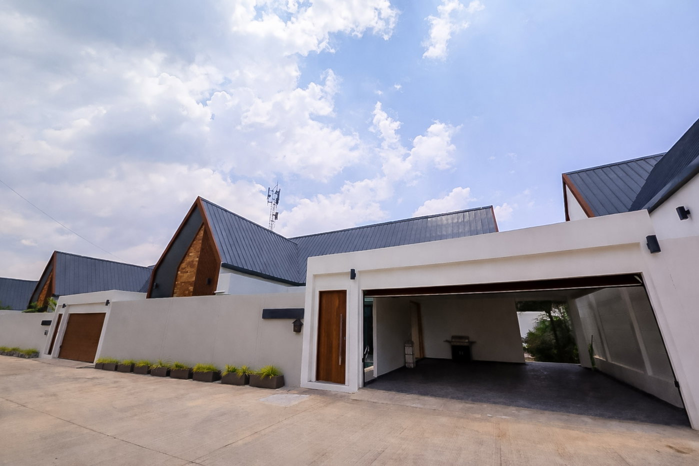 รูป Pool Villa for Sale East Pattaya Modern Luxury Nordic Design - รูปที่ 22/23