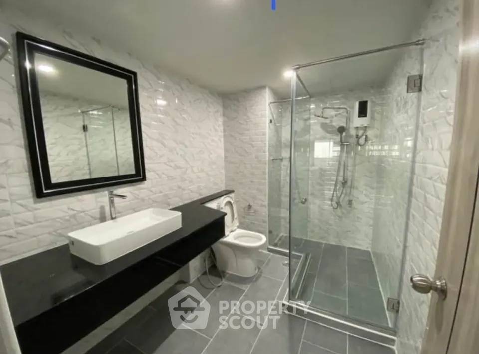 รูป คอนโด 2-ห้องนอน ที่ สาริน เพลส คอนโดมิเนียม ใกล้ BTS รัชโยธิน (ID 2593027) - รูปที่ 7/8