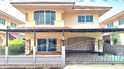 Houses for sale Chiang Mai :  House for sale in Sivalai Village 4,Chiang Mai ,Sankamphaeng,69 sq.wah land area,3 bedrooms,3 bathrooms, 2 parking .Price 3.9 million baht