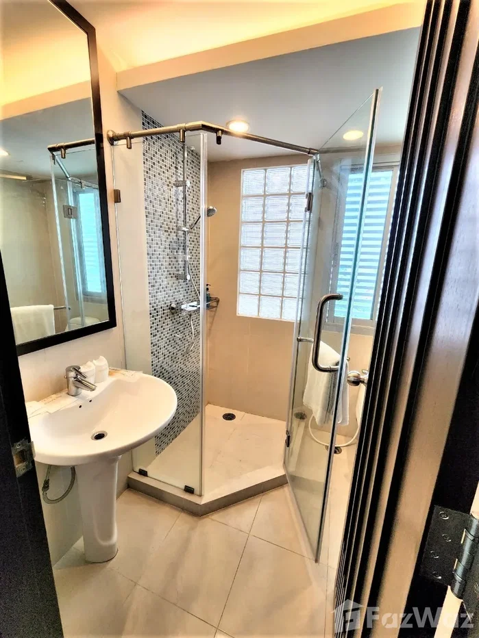 picture Spacious 3 Bedrooms 3 Bathrooms Unit 1163018 - 15/15