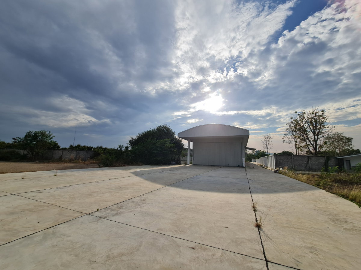 รูป ขายด่วน ที่ดินแปลงสวยพร้อมโกดัง ทำเลดีสันป่าตอง เชียงใหม่ - รูปที่ 11/13