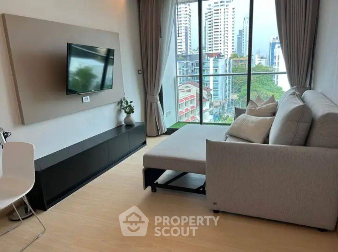 picture 1-BR Condo at Via 49 near BTS Phrom Phong (ID 1891630) - 1/9